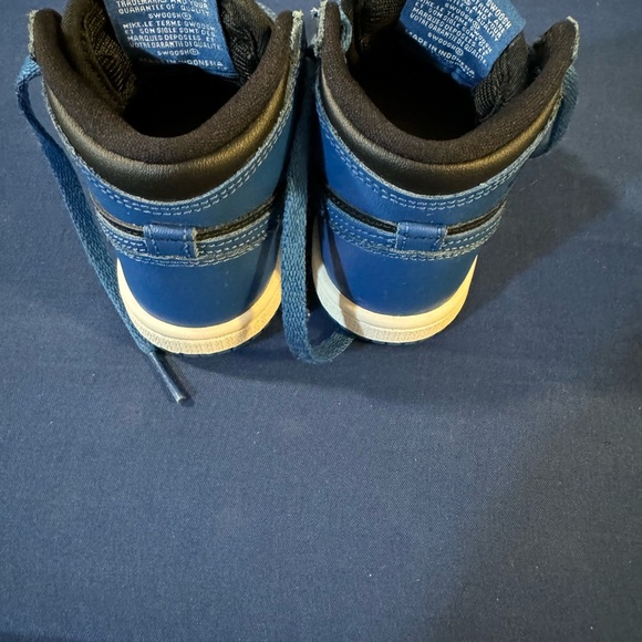 Air Jordan 1 (toddler) 6c - Picture 4 of 5